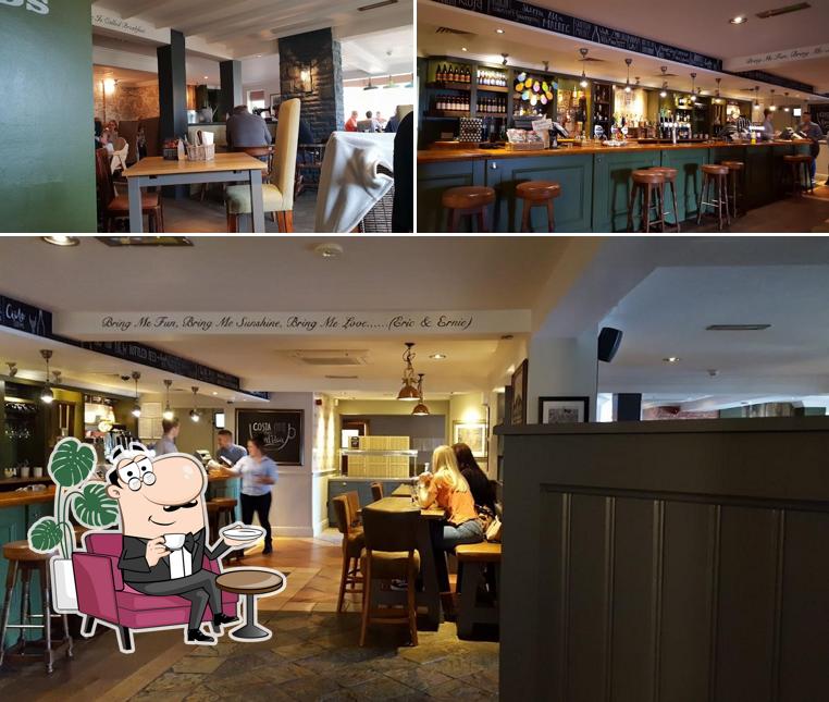 The May Tree - Queensway Inns