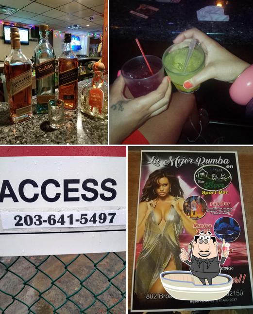 La Cueva Sports Bar