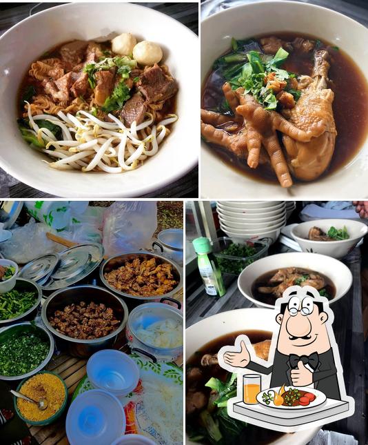 ร้านยูเทิร์น กม.11 ถนนสีคิ้ว - ชัยภูมิ
