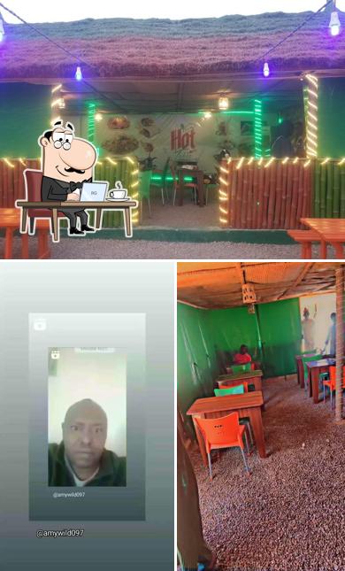 Hottakes Restaurant