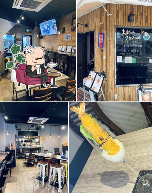 まがりラーメン×洋食居酒屋tsubasa