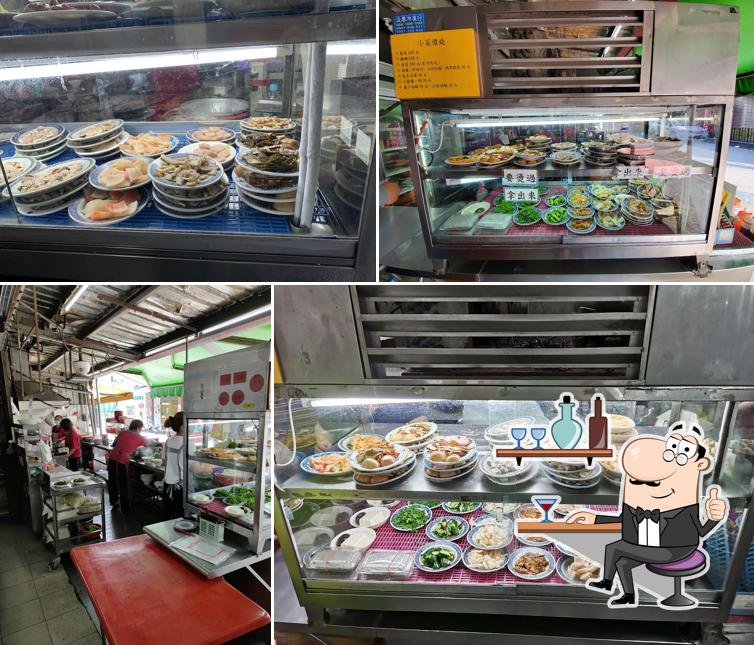 四代薪傳榕樹下麵店