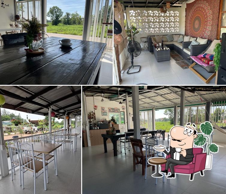 Farm Hug Cafe
