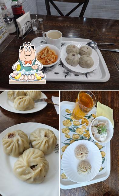 Пельмени и Буузы