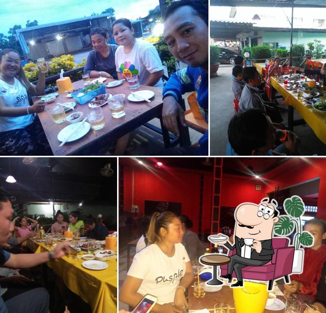 Mae khamela lakmeuang Restaurant