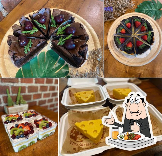 Cafe classic ขนมเค้กโฮมเมด