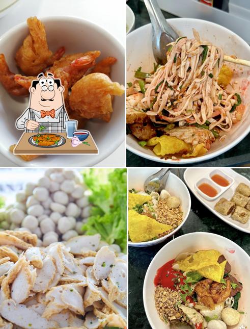 ก๋วยเตี๋ยวซอย 9 หมู่บ้านริมทะเล 3