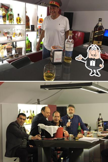 Joe’s Bar