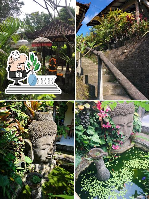 Made's Warung Penestanan Ubud