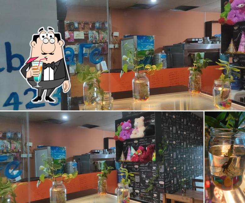 THE FOOD LAB CAFE