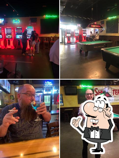 Shooters Sports Bar
