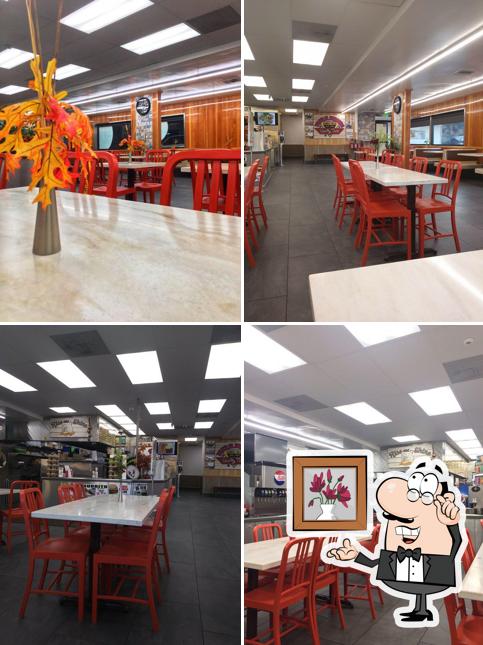 Tom's Jr. Burgers
