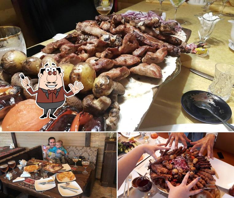 Еда в "Мангале Сити"