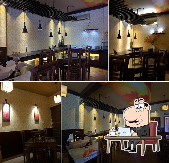 Elees Food Court