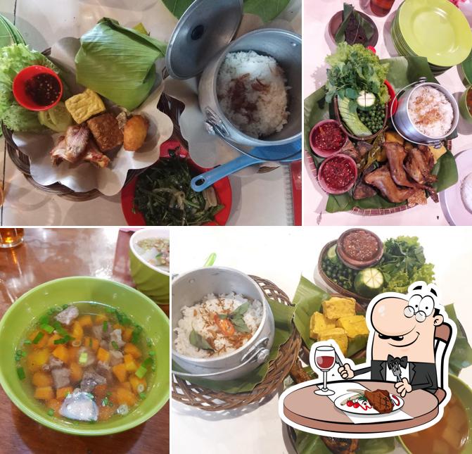 Saung Pengkolan 2