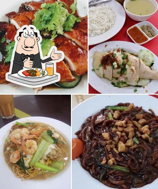 Restoran Seng Huat • 成发茶餐室 • 正宗海南滑鸡饭