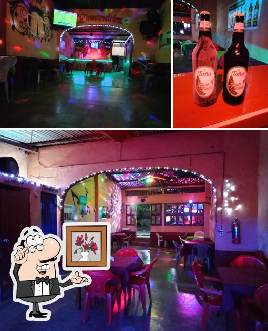 chico's bar