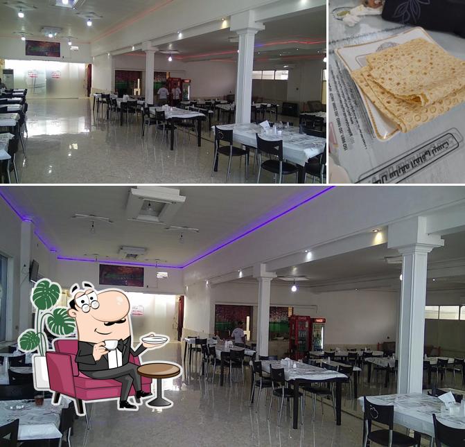 Akbar Joojeh Restaurant