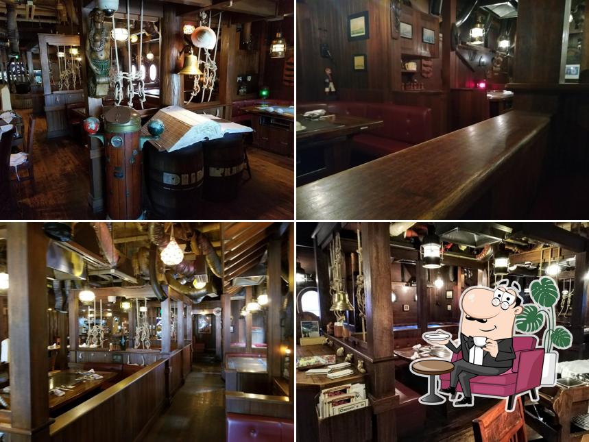 Captain's Inn Mihama shop