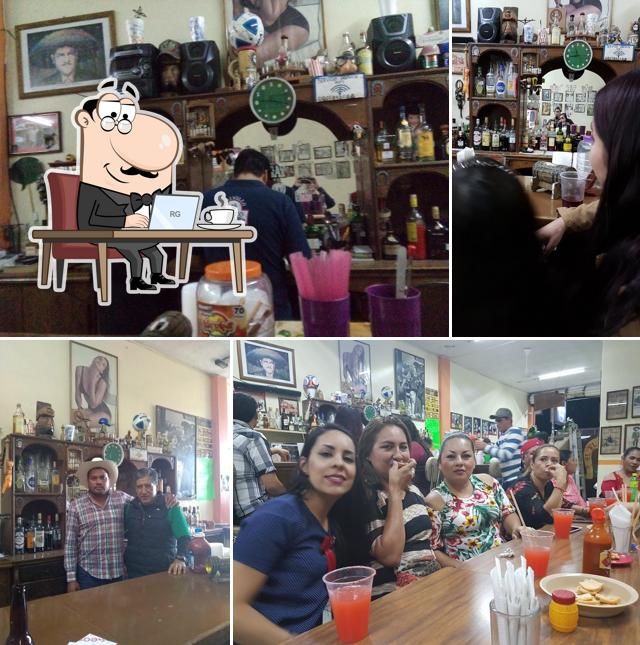 Flaco bar