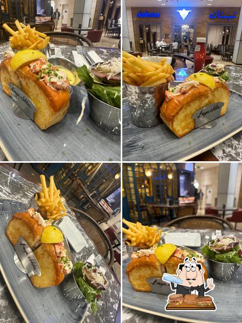 Burger & Lobster