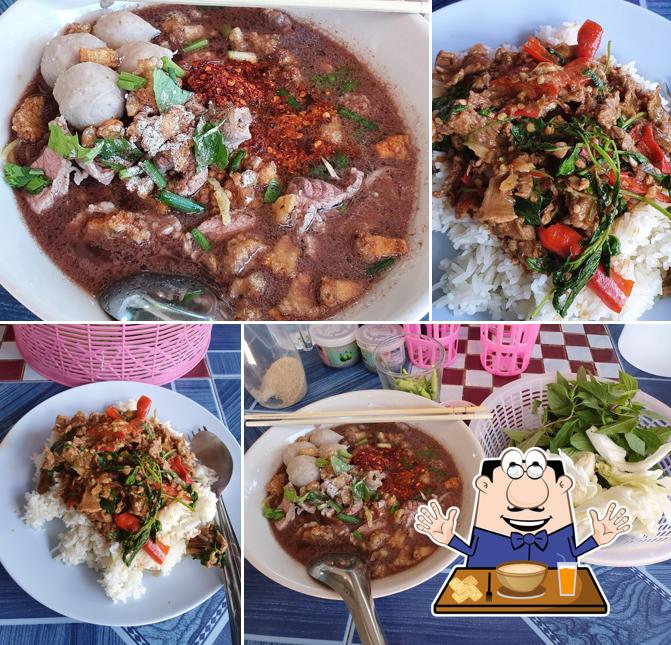 ก๋วยเตี๋ยวยายเปิ้ล