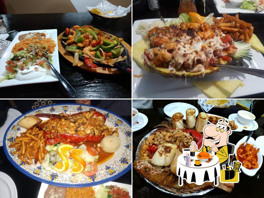 La Perla Nayarita - Mexican Seafood & Grill