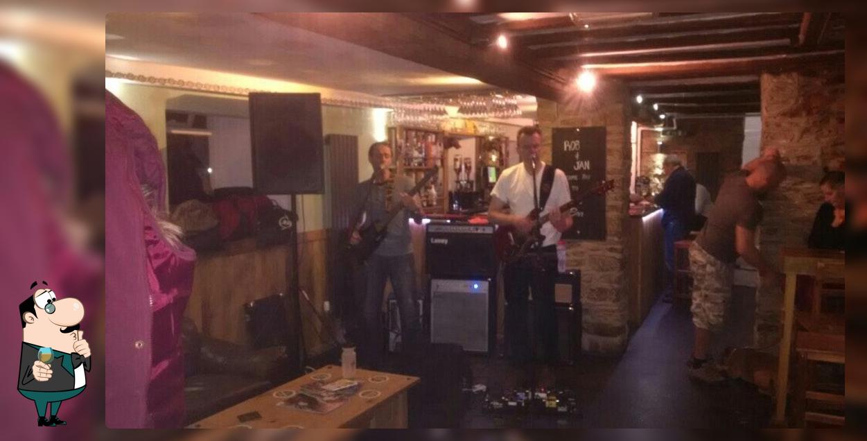Roan's Bar