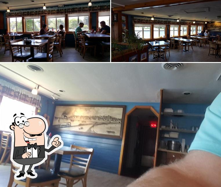 Narrow's Crossing Restaurant & Lounge