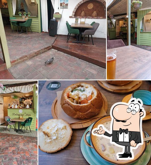 Посмотрите на внутренний интерьер "Выборгский дворъ"