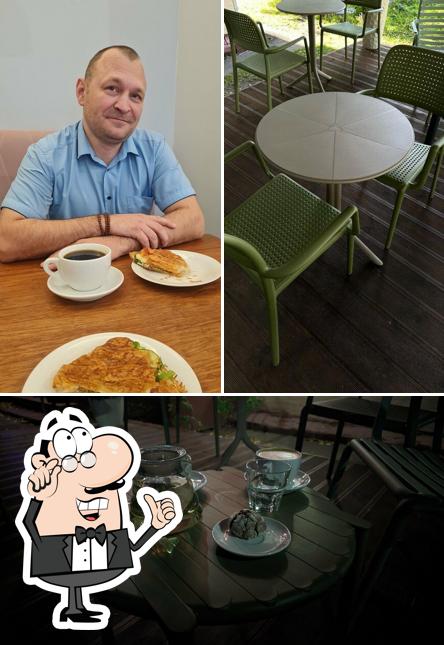 Посмотрите на внутренний интерьер "Пташки"