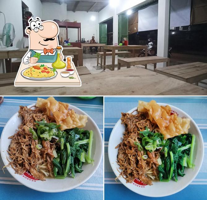 BAKSO MIE AYAM MAS GEBULL