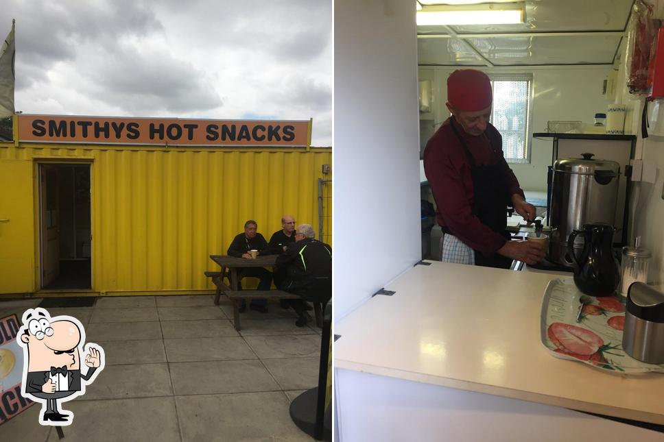 Smiths Burger Place