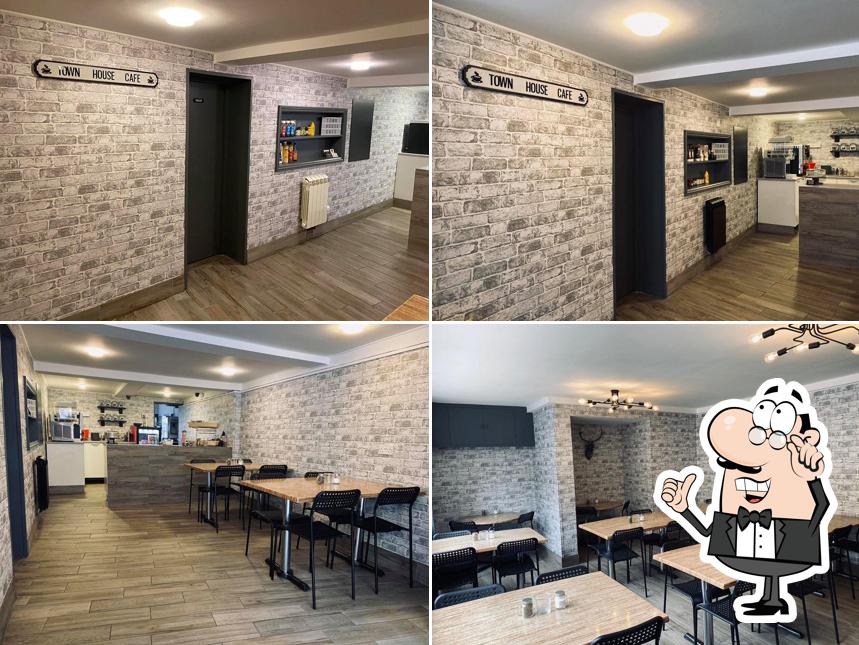 The Town House Cafe
