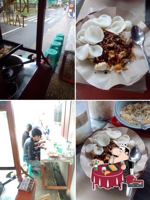 Kupat Tahu Mang Wawan.