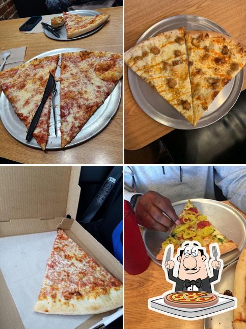 Nina's Pizza