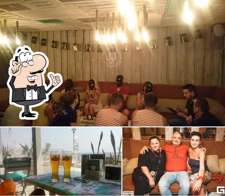 JJ bar Yalta