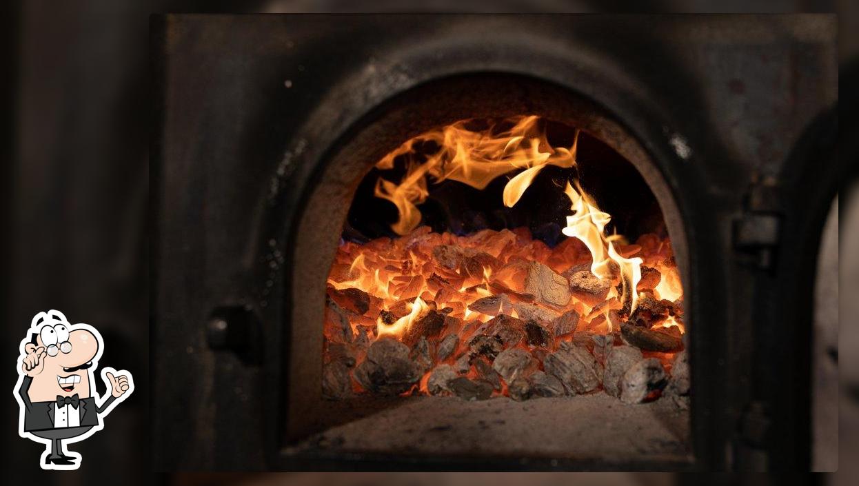 Frank Pepe Pizzeria Napoletana