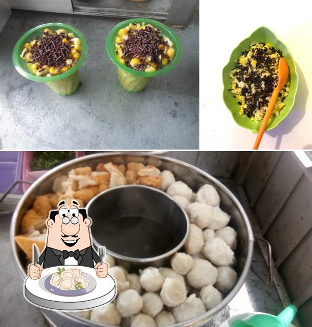 Bakso QONA'AH
