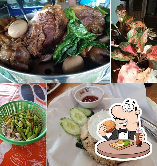 ร้านก๋วยเตี๋ยวเรือ รังสิต (ลุงกิ๊ก)