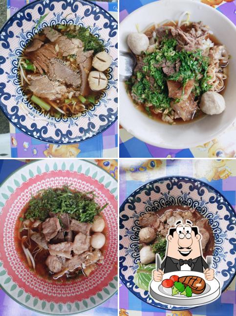 ก๋วยเตี๋ยวหมูเลียงเจ๊หน่องสูตรโบราณ