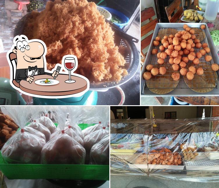 อิ๋ว แหนมคลุก สมเด็จ