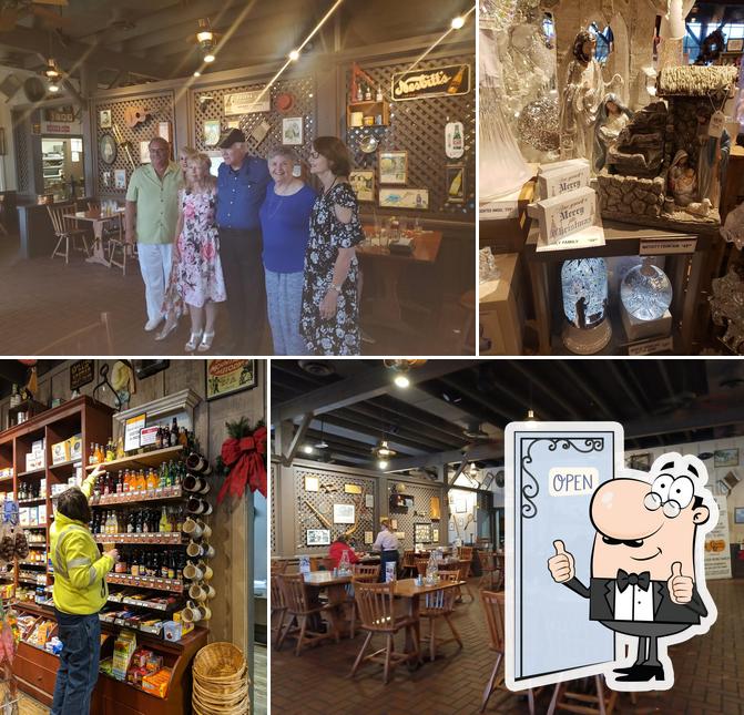 Cracker Barrel Old Country Store