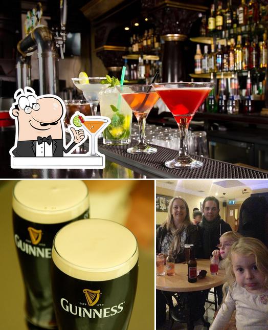 Junior's Bar