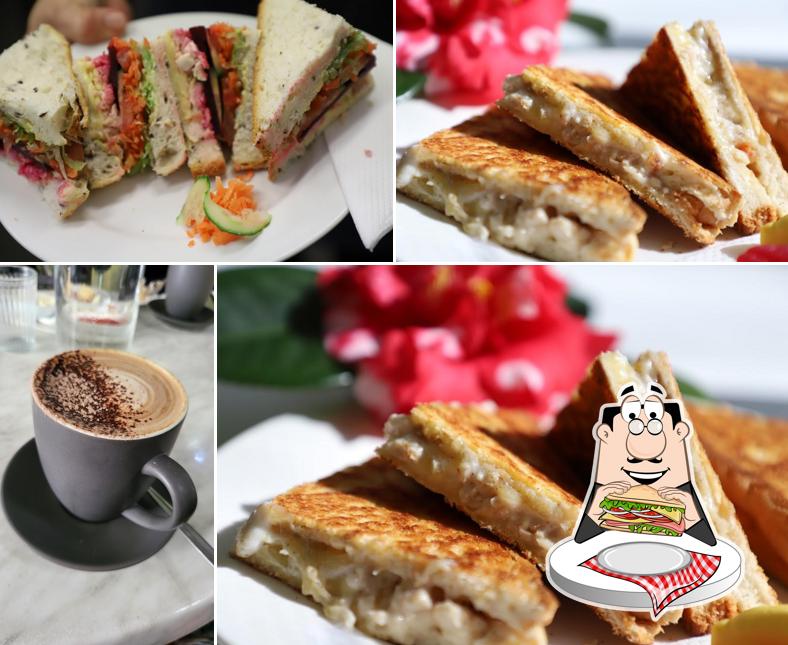 The Homestead Café at Dawsons Garden World