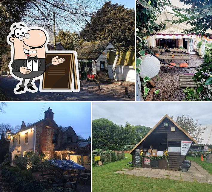 The Half Moon Pub, Lodges & Camping