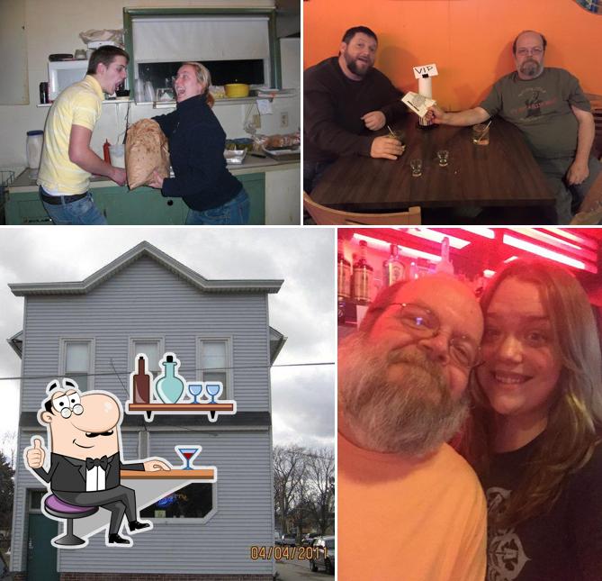 Petek's Tavern