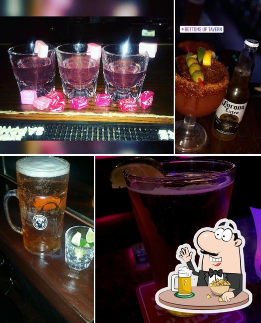 Bottoms Up Bar & Grill