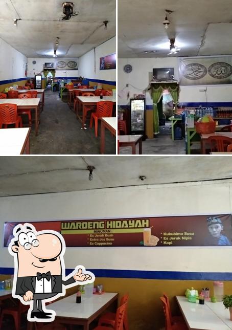 RUMAH MAKAN HIDAYAH