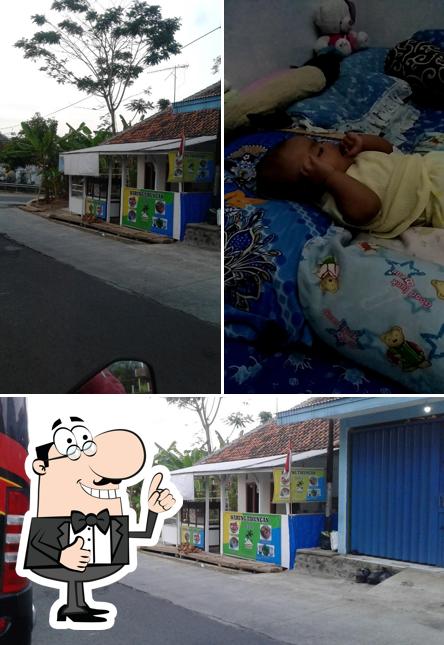 Warung Tikungan